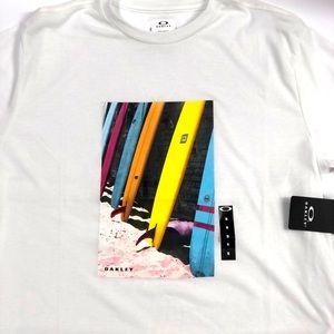 New with tags. Oakley White Tee Regular Fit. Size Small